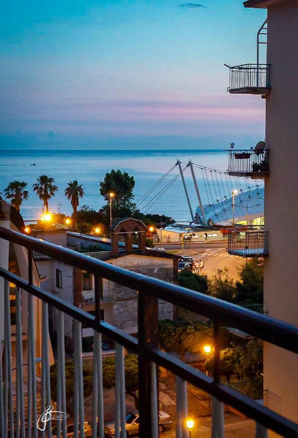 Neverending Sea Luxury Apartment In Salerno Center Extérieur photo